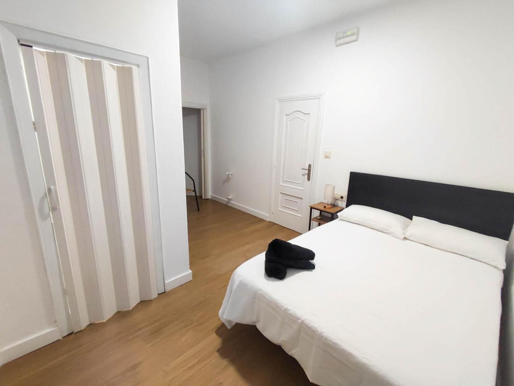 Hostal Airinos De Vigo Exterior photo
