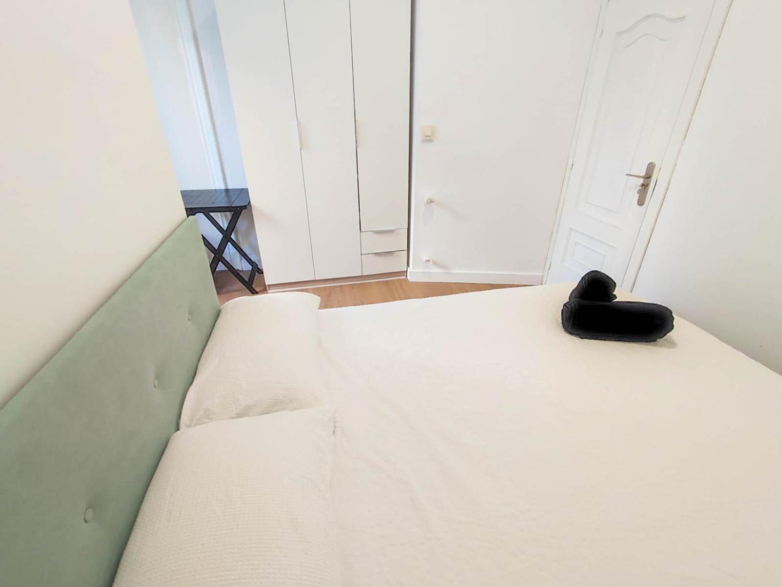 Hostal Airinos De Vigo Exterior photo